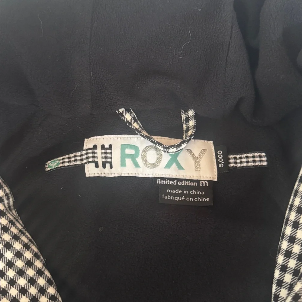 Roxy Black and White Limited Edition Snowboarding Jacket - Picture 2 of 6